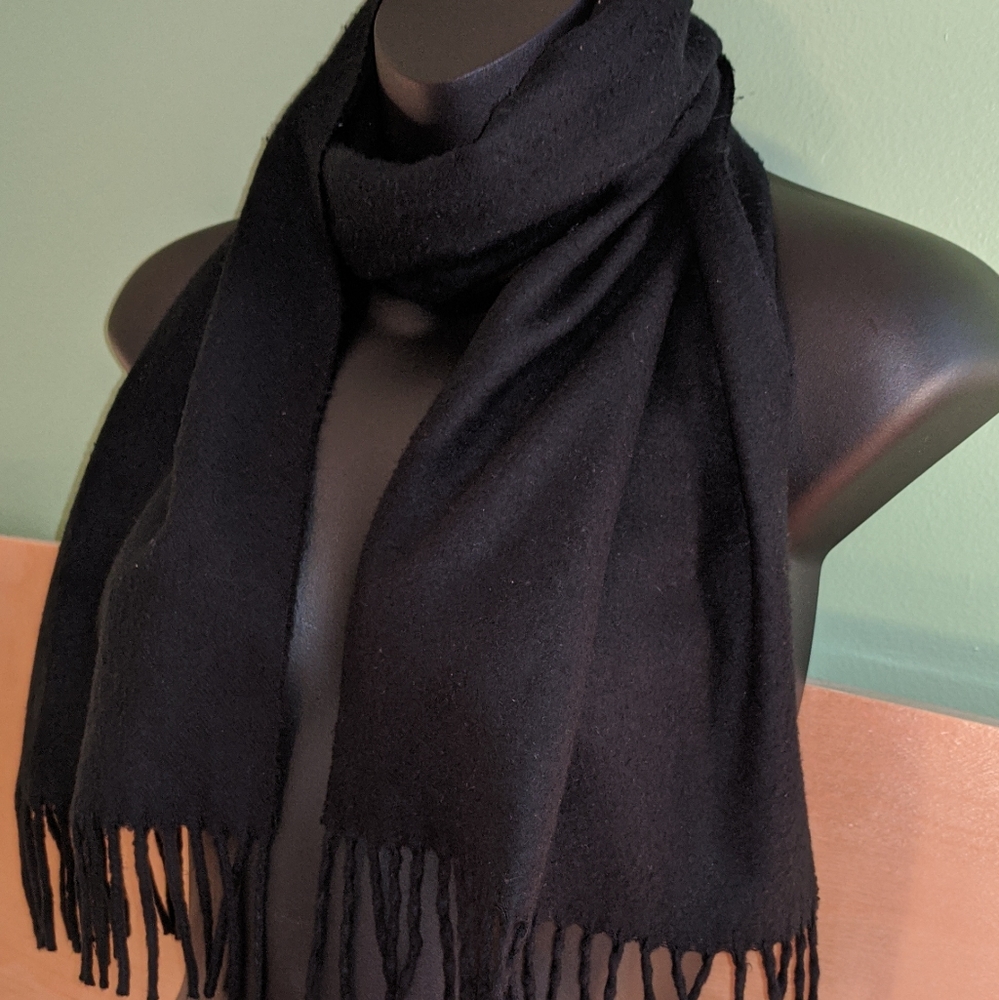 Black wool Axiom Scarf